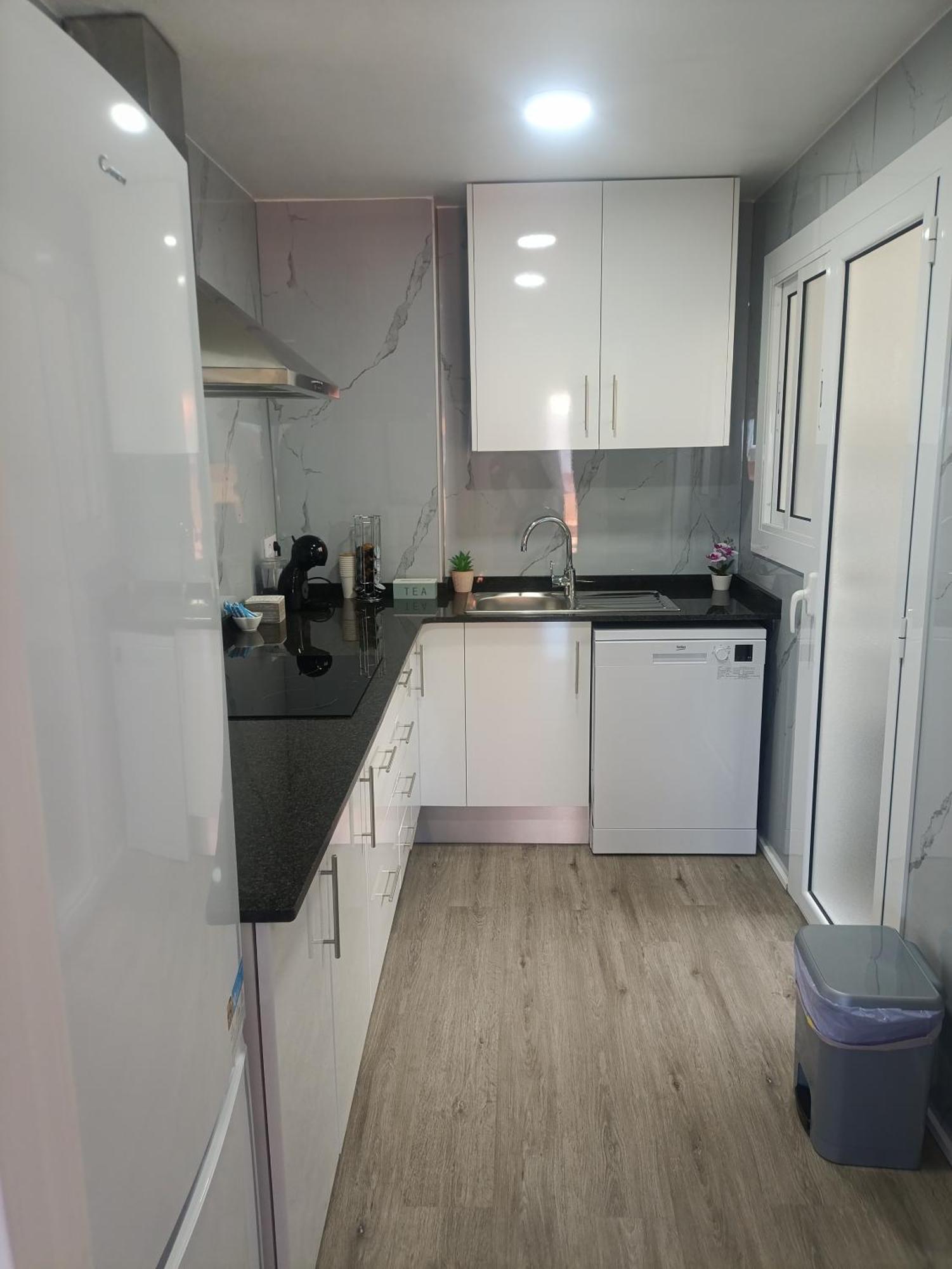 Апартаменты Cozy And Sunny Penthouse Fira Bcn Оспиталет-де-Льобрегат Экстерьер фото
